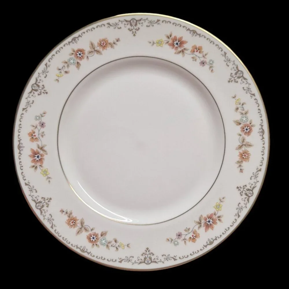 Gorham Long Meadow China Dinner Plate Replacement 10.5 Inch Gold Flowers USA Rou